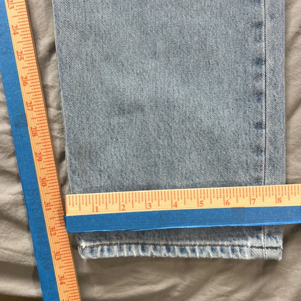 Vintage LEVI'S 501 Jeans Mens‎ 38X34 Light Wash Straight Leg Denim 2005 Stained